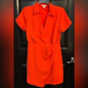 Brand New Womens NineWest Elegant Orange Wrap Dress. SZ Lg